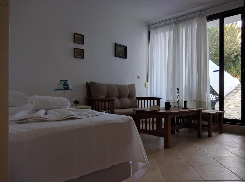 Beach Front Chanioti Полихроно Екстериор снимка